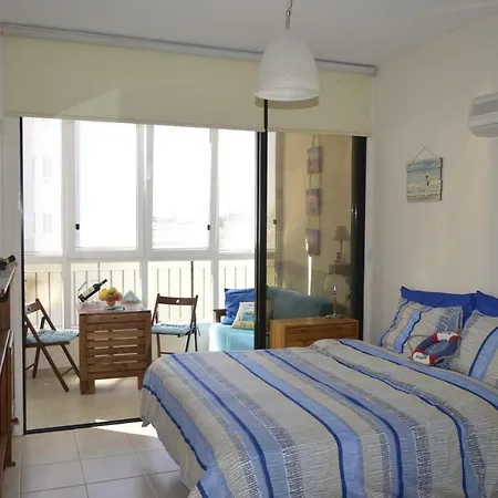 Montehugh Apartment *