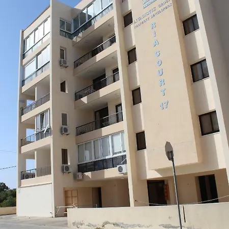 Montehugh Appartement Larnaca