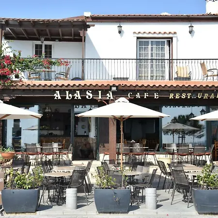 Montehugh Апартаменты